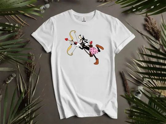 Discover Disney Goofy Valentine Happy Valentines Hoodie Tshirt