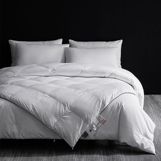 Discover 4-Season Luxury: 95% 5A Goose Down + Pure Mulberry Silk Duvet Set | 800+ Fill Power & Breathable