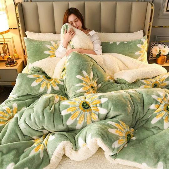 Discover Winter Bedding Thick Quilt Blanket Thickened Warm Flannel Fleece Comforter for Cold Nights Set Bed Duvets Quilts the Blankets