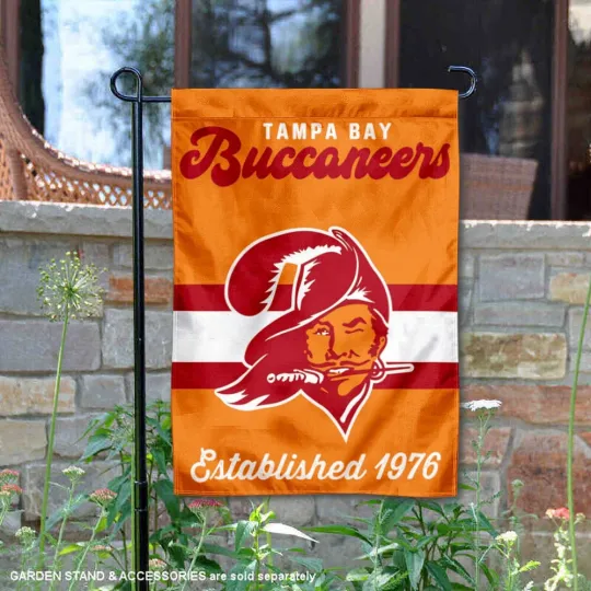 Tampa Bay Buccaneers Throwback Retro Vintage  Garden Yard Banner Flag