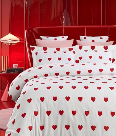 Discover Red Heart Print Cotton Duvet Cover Set: Romantic Reversible Bedding
