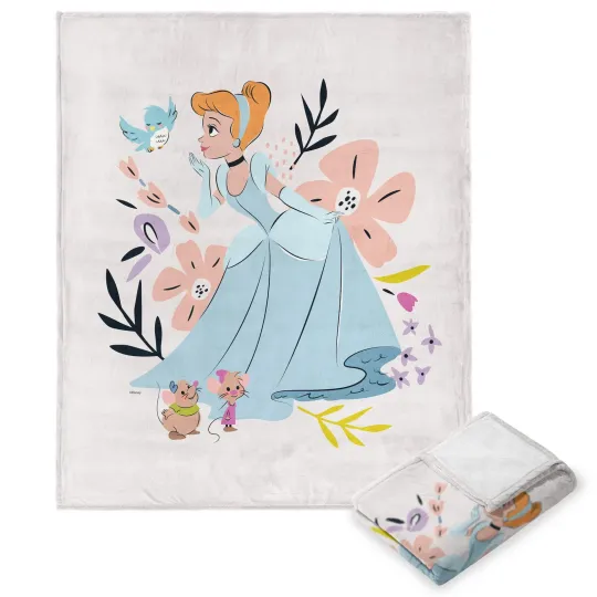 Discover Disney Princesses Heart Of A Princess My Friends Cozy Fleece Blanket