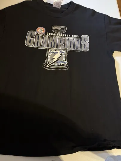 Discover Custom Name football Philadelphia Eagles Donald Duck Leather Handbag For Fans