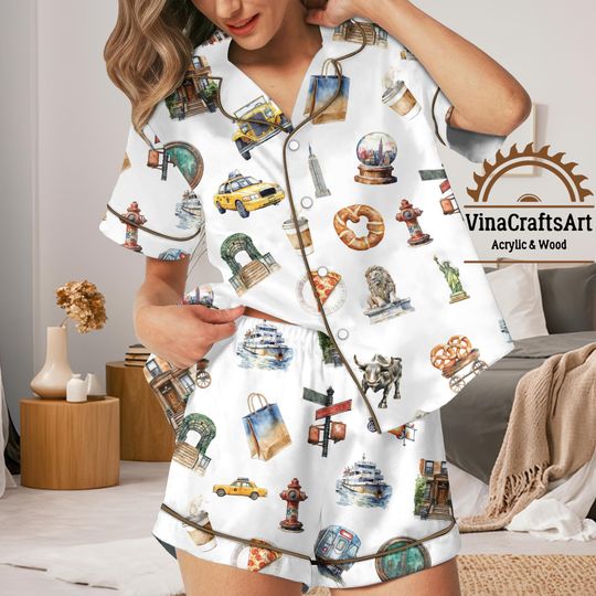 Discover NYC Landmarks Pajamas Set, New york Pajamas, Winter home outfit, Cozy holiday Sleepwear, Nyc skyline Pajamas, Festive nightwear