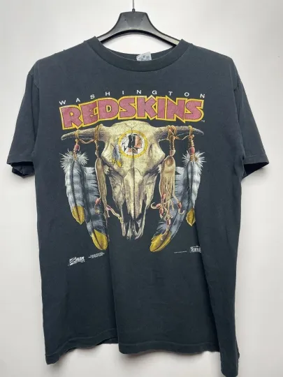 Discover Reprint Washington Redskins football Football Rare design black T shirt vtg