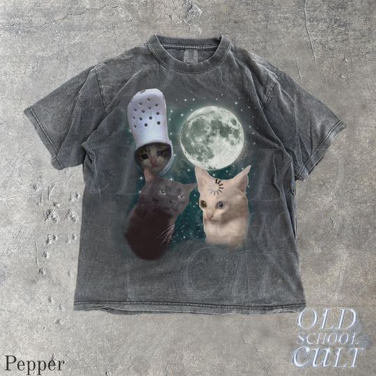 Discover Three Cats Retro Moon Graphic T-shirts, Vintage Cat Moon Meme Tshirt, Cat Lovers, Funny Cat Tee, Oversized Washed Tee, Weird Meme T Shirt