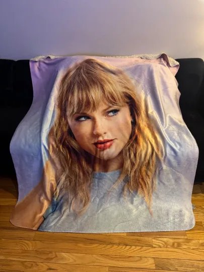 Discover Swift Lover Era Blanket NEVER USED
