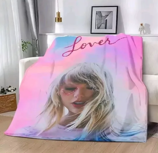 Discover Swift Cosy Blanket