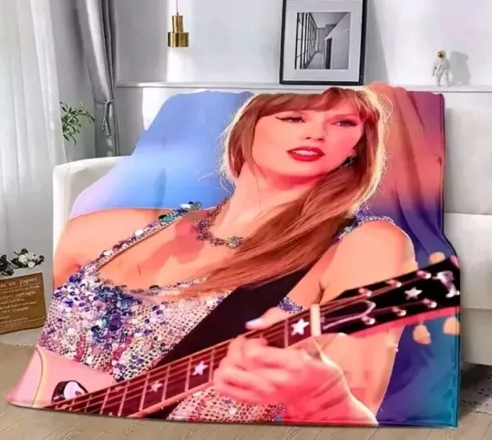 Discover Swift Cosy Blanket