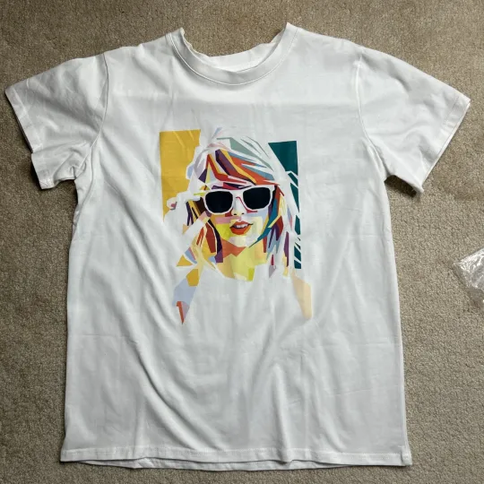 Discover Swift T-Shirt Women's Portrait Colorful Sunglasses, Gift For Fans