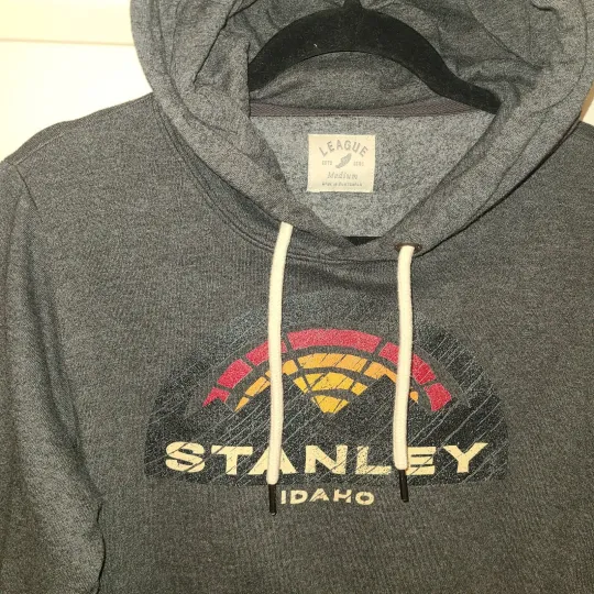 Discover Vtg Stanley Idaho Sweatshirt Hoodie Mens Size Med Gray Rainbow Mountains Camp