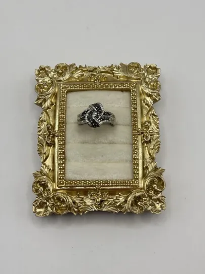 Discover Silver Tone Knot Ring with Black Rhinestones Size 9.5 Unbranded Costume Jewelry