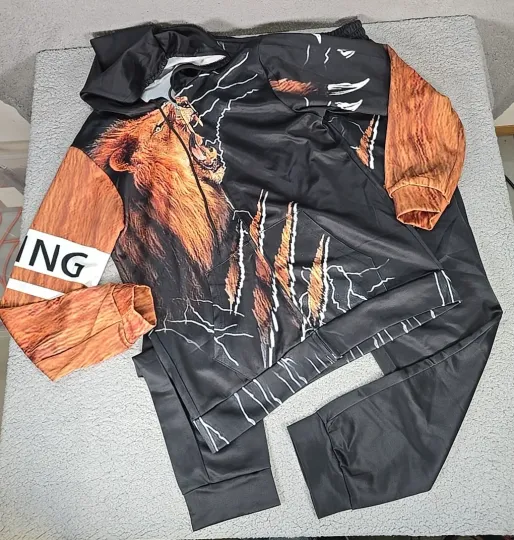 Discover Men's Lion Print Hoodie And Sweatpants Set Size Large