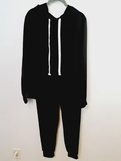 Discover Unbranded Women's Black 2 Piece Knit Hoodie And Pants Large NWOT