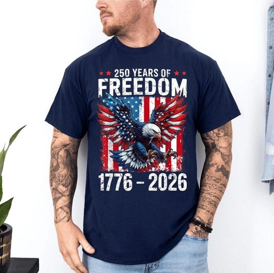 Discover 250 Years of Freedom 1776 2026 Patriotic Bald Eagle USA Flag Unisex T-Shirt
