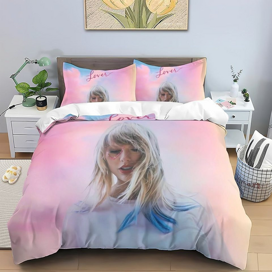 Discover Swift Bedding Set – Stylish Fan Bedroom Decor