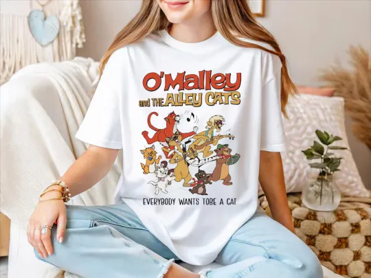 Discover Disney O’Malley The Alley Cats Everybody Wants To Be A T-Shirt, Gift For Friends