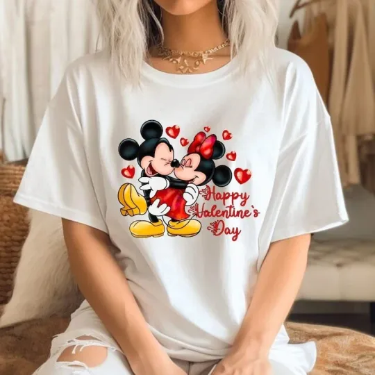 Cute Mickey Mouse Carrying Minnie Mouse Happy Valentine's Day Tshirt
