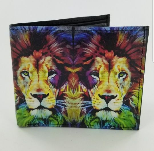 Discover Handcrafted Genuine Leather Bifold Wallet with Laser-Printed Lion Design