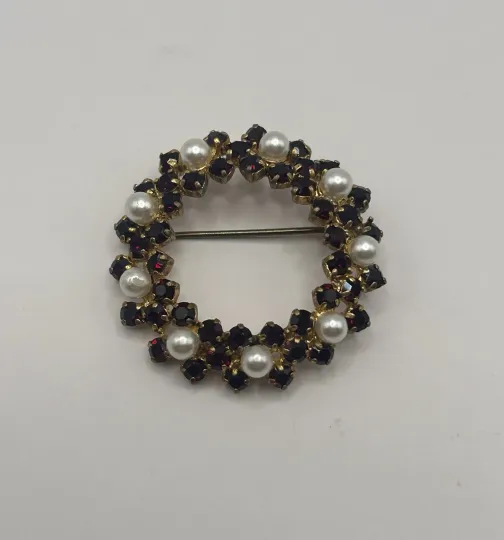 Discover Vintage Brooch Garnet glass faux pearl wreath red Pin Jewelry Holidays Christmas