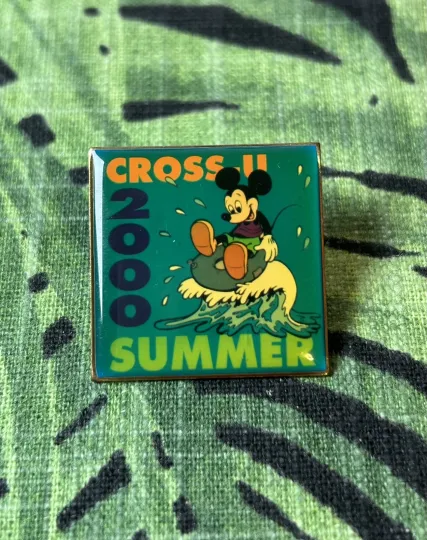 Discover Disney Pin Mickey Mouse Cross U 2000 Summer Collectible Green Vintage Gift Fun