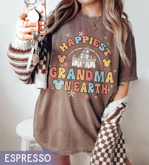 Discover Happiest Grandma On Earth, Castle Comfort Colors Shirt, Retro Grandmother T-shirt