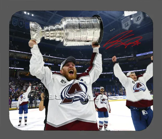 Discover Gabriel Landeskog Colorado Avalanche Autographed Mouse Pad