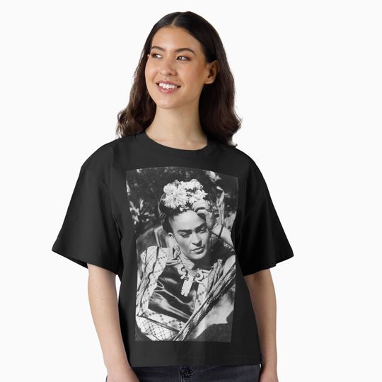 Discover Vintage Khalo Monochrome Frida Boxy T-Shirt
