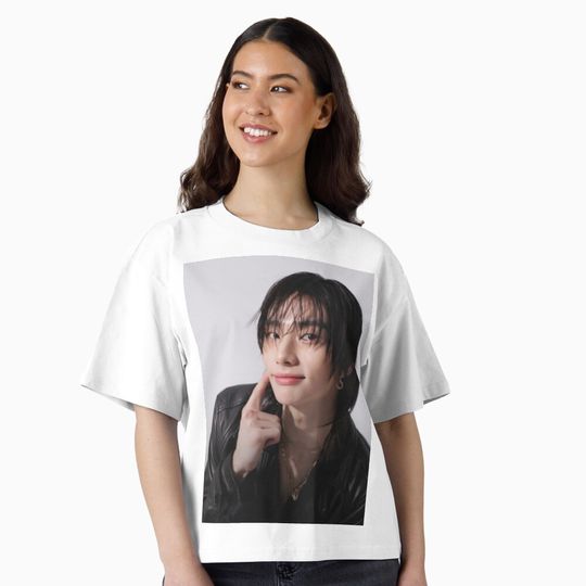Discover Hyunjin Stray Kids (스트레이 키즈) IMAGE SKZ kpop ot8 Boxy T-Shirt