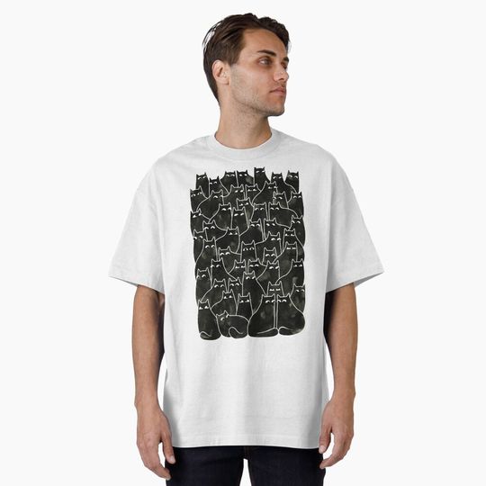 Discover Suspicious Cats Oversized T-Shirt