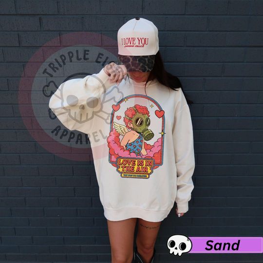 Discover Funny Anti Valentine's Day Woman Shirt Design: Love Is In The Air, Snarky Valentines Shirt