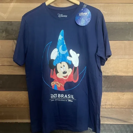 Discover Disney Mickey Mouse Sorcerer D23 Brasil Graphic T-Shirt Men's Size M