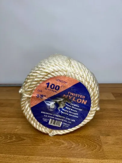 Discover Twisted White Nylon Rope 3/8" x 100' breaking strenght 3700 lbs