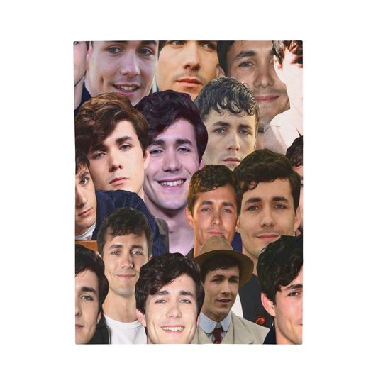 Discover Jonah Hauer-King Velveteen Plush Blanket