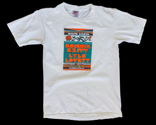 Discover Vintage Bonnie Raitt & Lyle Lovett 90s Tour T-Shirt