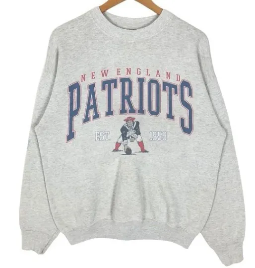 Discover New England Patriots Logo Classic Crewneck Sweatshirt