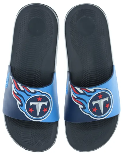 Discover FOCO Football Men's Tennessee Titans Cropped Logo Raised Slide Sandals