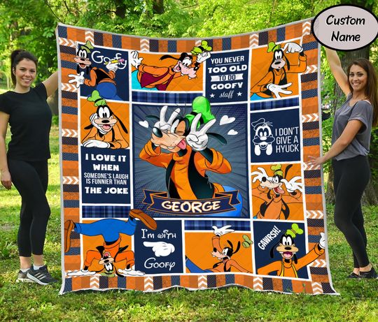 Discover Personalized Goofy Quilt Blanket for Kids | Mickey and Minnie Baby Blanket Gift