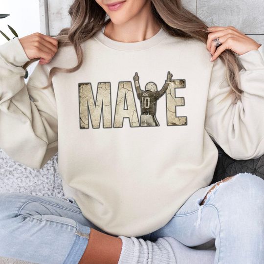 Vintage Drake Maye Sweatshirt, New England Patriots Football , Drake Maye 10 Graphic Shirt, Retro Patriots Gameday Apparel