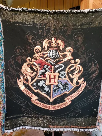 Harry Potter Throw Blanket Hogwarts Crest Banner Tapestry Woven Warner Bro 40x50