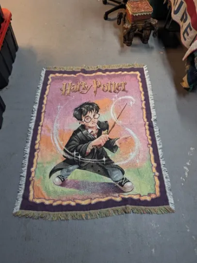 Discover VINTAGE 2000 WARNER BROS HARRY POTTER COTTON WOVEN TASSELED THROW SOFA BLANKET