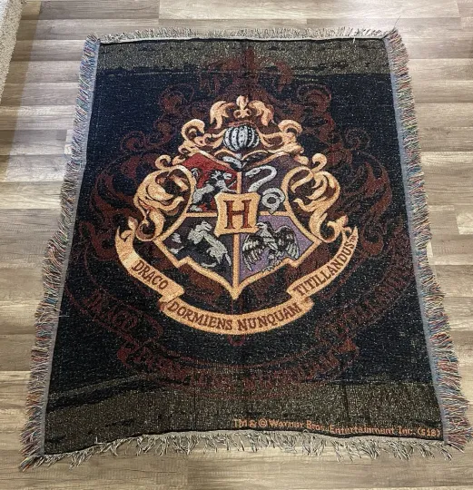 Harry Potter Hogwarts Crest Woven Tapestry Blanket 48"x60"