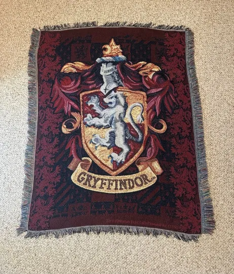 Harry Potter Gryffindor Woven Tapestry Throw Blanket Wall Hanging Shield 48x60