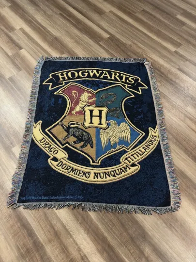 Harry Potter Hogwarts Crest Woven Tapestry Throw Blanket 48" x 60"