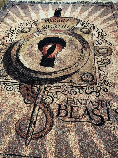 Discover Harry Potter Fantastic Beasts Woven Throw Blanket-54x44-Northwest Company EUC