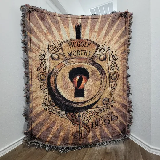 Discover Harry Potter FANTASTIC BEASTS WOVEN BLANKET Tapestry Throw - 55" x 45"