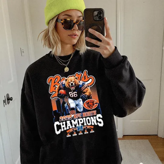 Chicago Bears 2025 NFC North Champions Sweatshirt