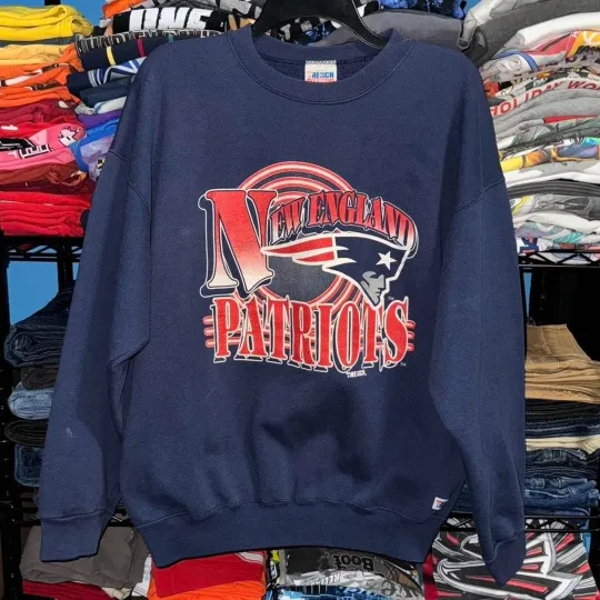 Discover Vintage 90s New England patriots trench crewneck AN66221