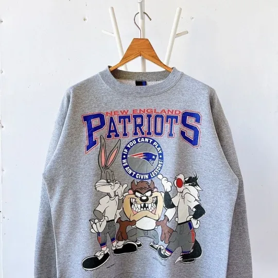 New England Patriots Looney Tunes football sweatshirt