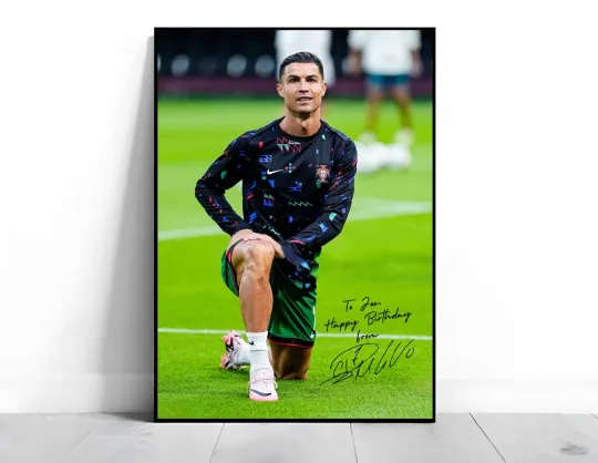 Discover Cristiano Ronaldo Personalised Signed Birthday Poster A4 Print